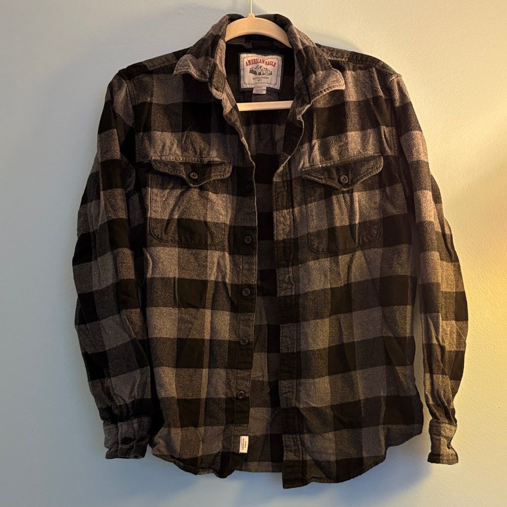 American Eagle Outfitters Flannel ButtonUp